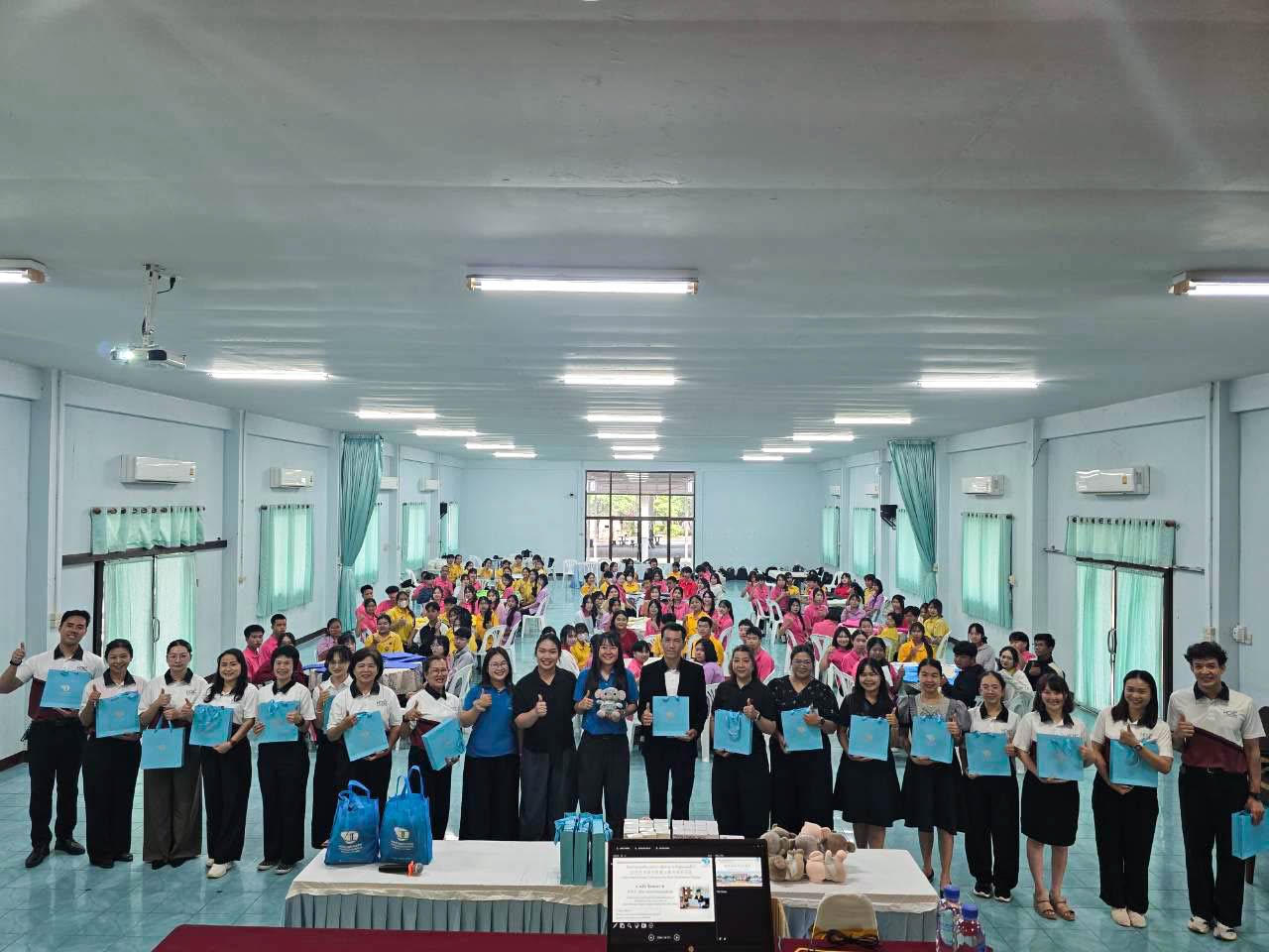 โครงการอบรมพัฒนาทักษะการสื่อสารภาษาจีนสู่ศตวรรษที่ 21
